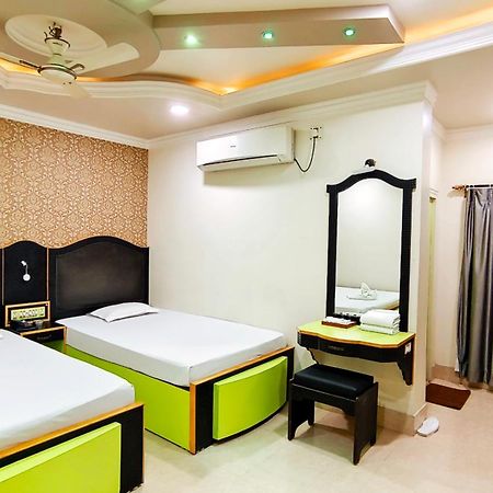 Hotel Samrat Baharampur Exterior foto