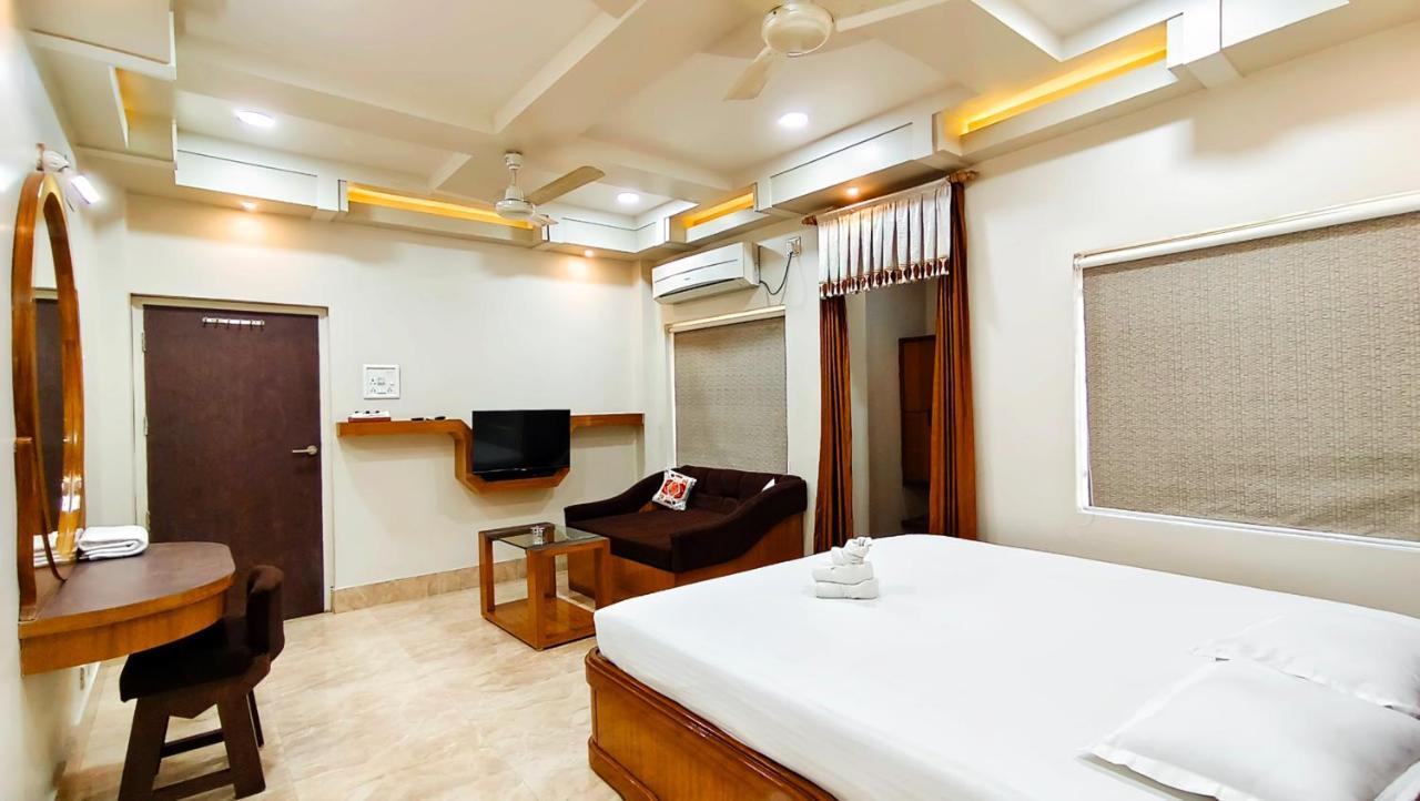 Hotel Samrat Baharampur Exterior foto