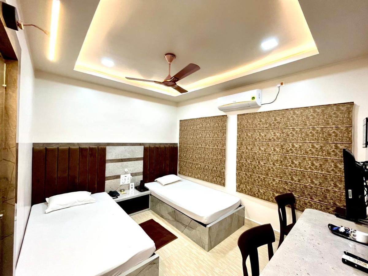 Hotel Samrat Baharampur Exterior foto