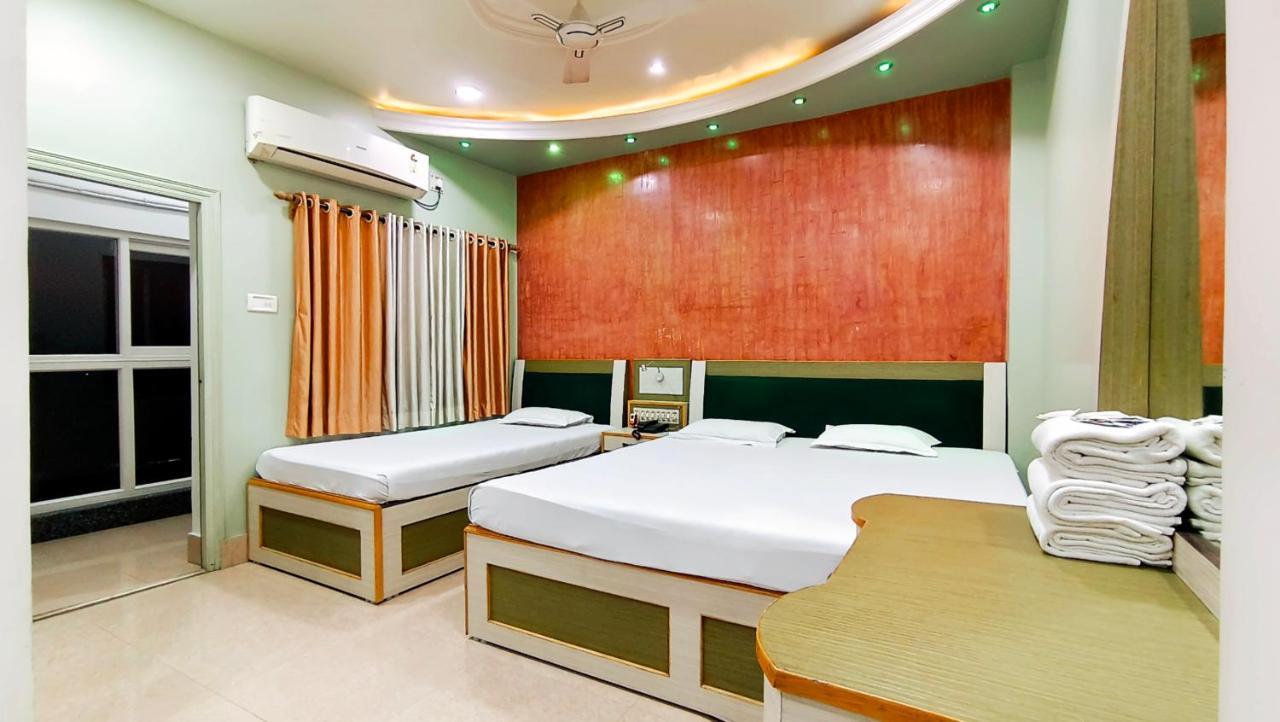 Hotel Samrat Baharampur Exterior foto