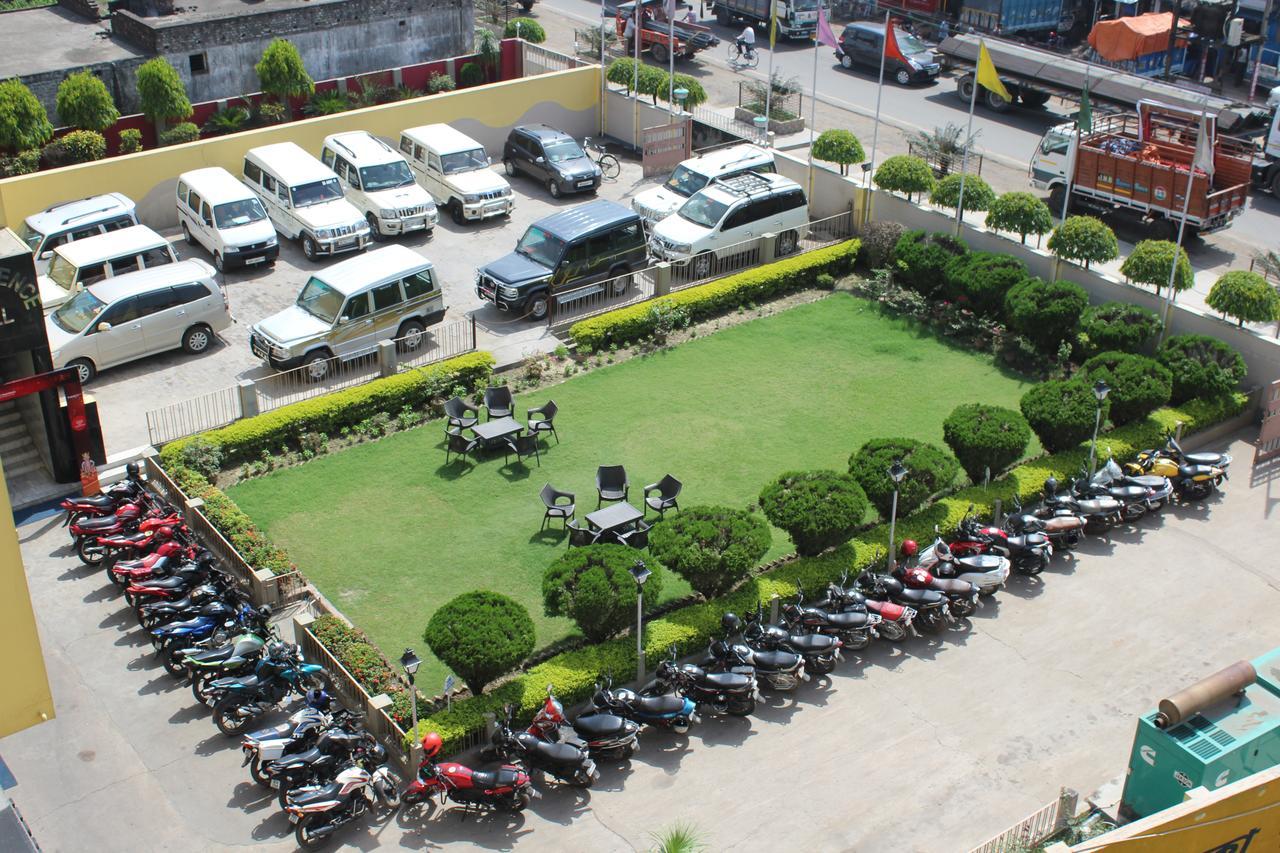 Hotel Samrat Baharampur Exterior foto